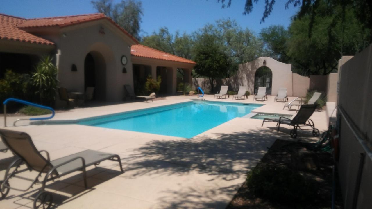 ツーソン Casitas At Sabino Springsアパートホテル エクステリア 写真