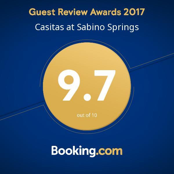 ツーソン Casitas At Sabino Springsアパートホテル エクステリア 写真